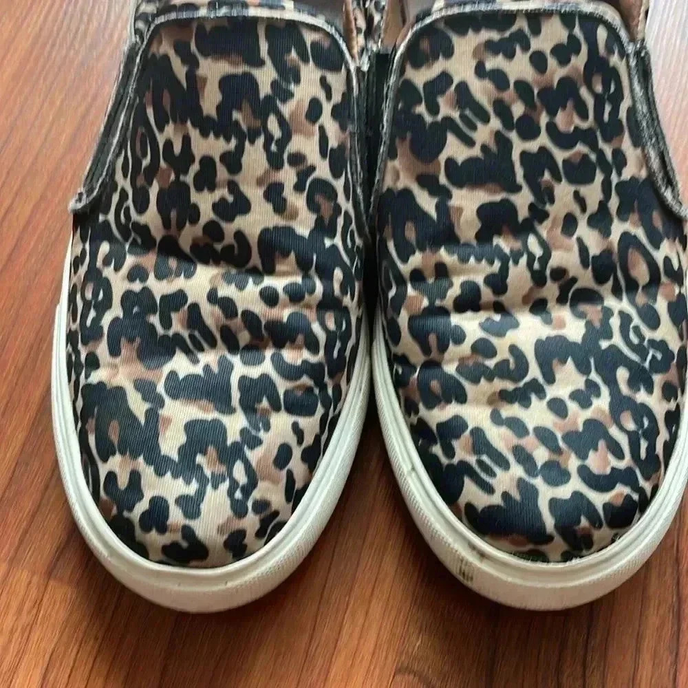 Steve Madden Symba Leopard Slip on Size 9 - Picture 4 of 5